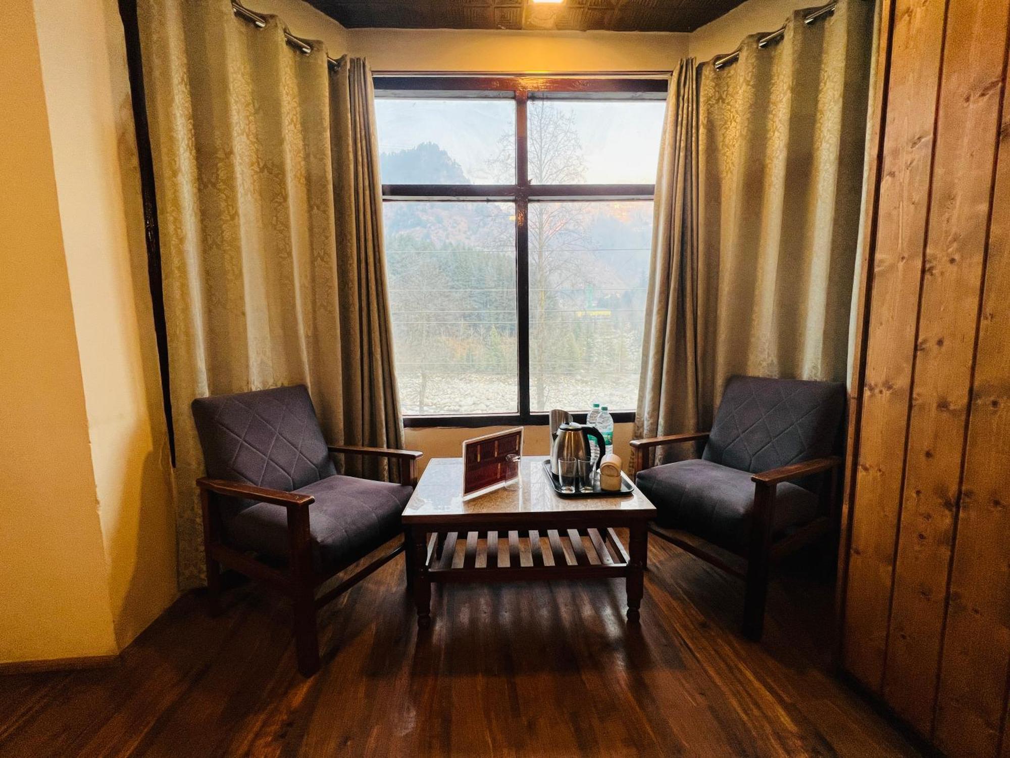 Hotel Green Link -#Near Volvo Bus Stand #Mountain View #River View #Open Terrace 马拉里 外观 照片