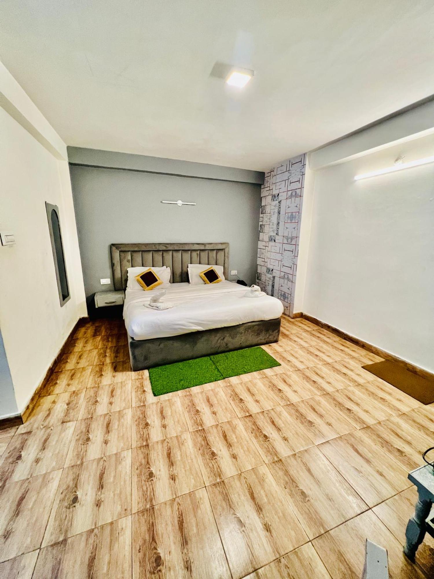 Hotel Green Link -#Near Volvo Bus Stand #Mountain View #River View #Open Terrace 马拉里 外观 照片